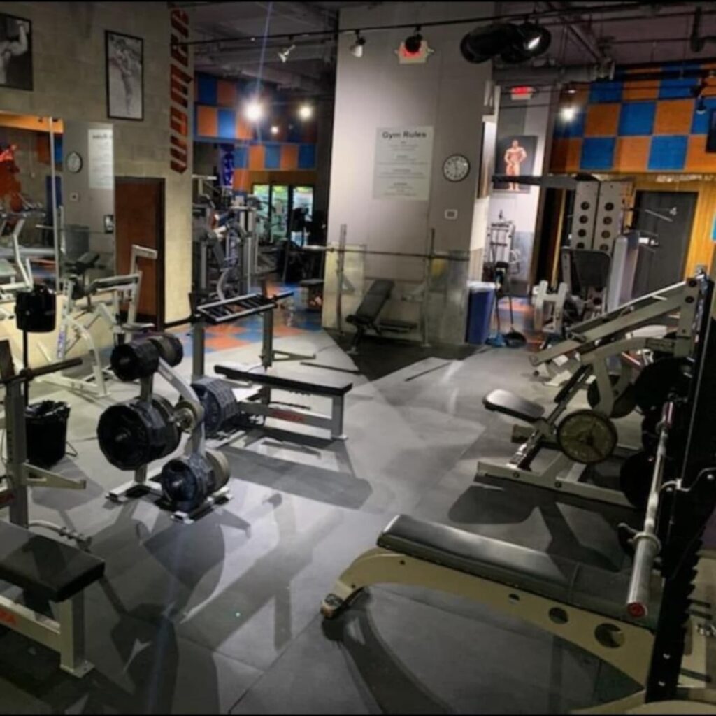 Join now for only a Dollar A Day! Link in bio.
Independent trainers and clients welcome!
.
.
#independenttrainingspot #independenttraininggym #independenttrainer #nycpersonaltrainer #nycfitnesscoach #nycfitness #nycfitnesstrainer #midcitygym
