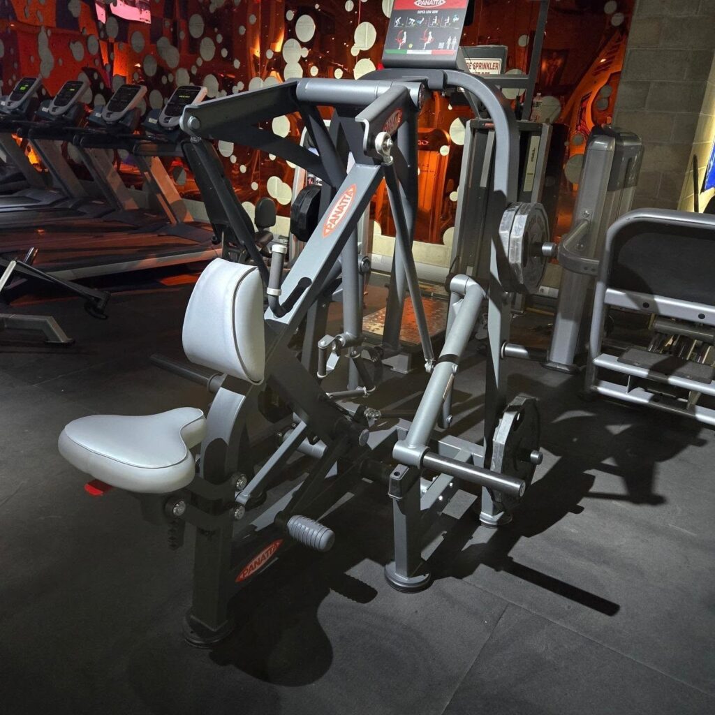 Unique Equipment at Mid City Gym. More on the way...
.
.
#midcitygym
#hammerstrength
#panattasport
#cimerian
#arsenalstrength