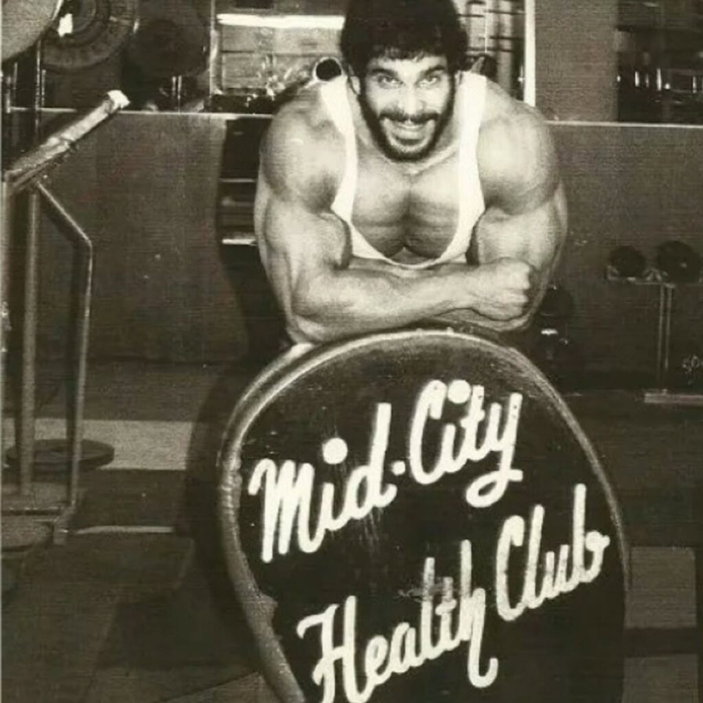 #Legends #Arnold #francocolumbu #louferrigno #sergenubret