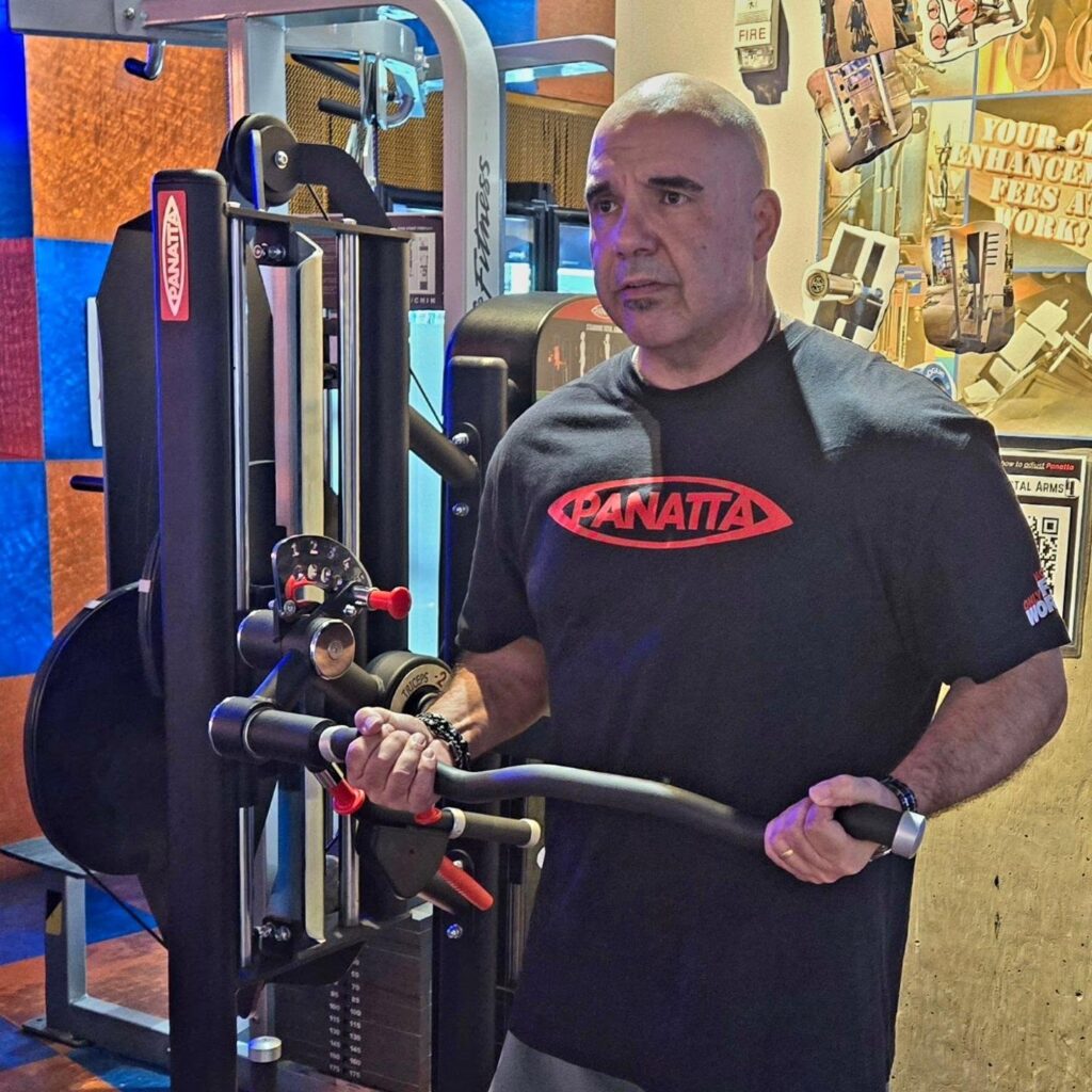 Unique Equipment at Mid City Gym. More on the way...
.
.
#midcitygym
#hammerstrength
#panattasport
#cimerian
#arsenalstrength