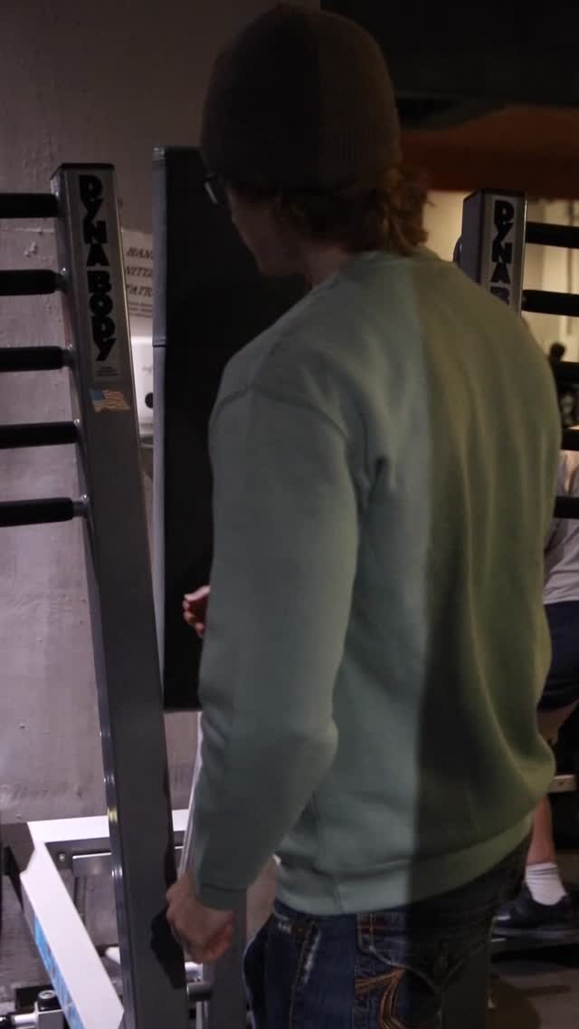 Workout at the Longest Running Gym in the Country!! Membership includes free personal training, tanning, and a free month for a friend!
Link in bio.
Outside trainers welcome!
.
.
#thelongestrunninggyminthecountry #independenttrainingspot #nycgyms #Midcitygym