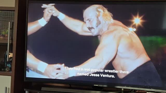 Jessie "The Body" Ventura sports a Mid City tank top in the new Hulk Hogan special on Netflix.
.
.
#WWE #professionalwrestling #hulkhogan #midcitygym