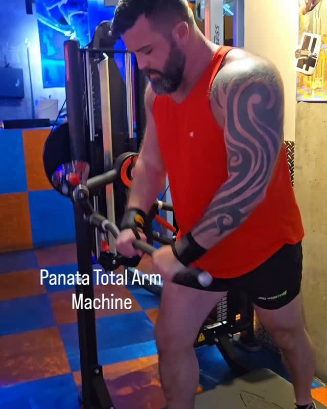 Work your Triceps, Biceps, and Forearms on one smooth machine!
We welcome independent trainers!
.
.
#tricepsworkouts #bicepworkout
#independenttrainingspot
#midcitygym