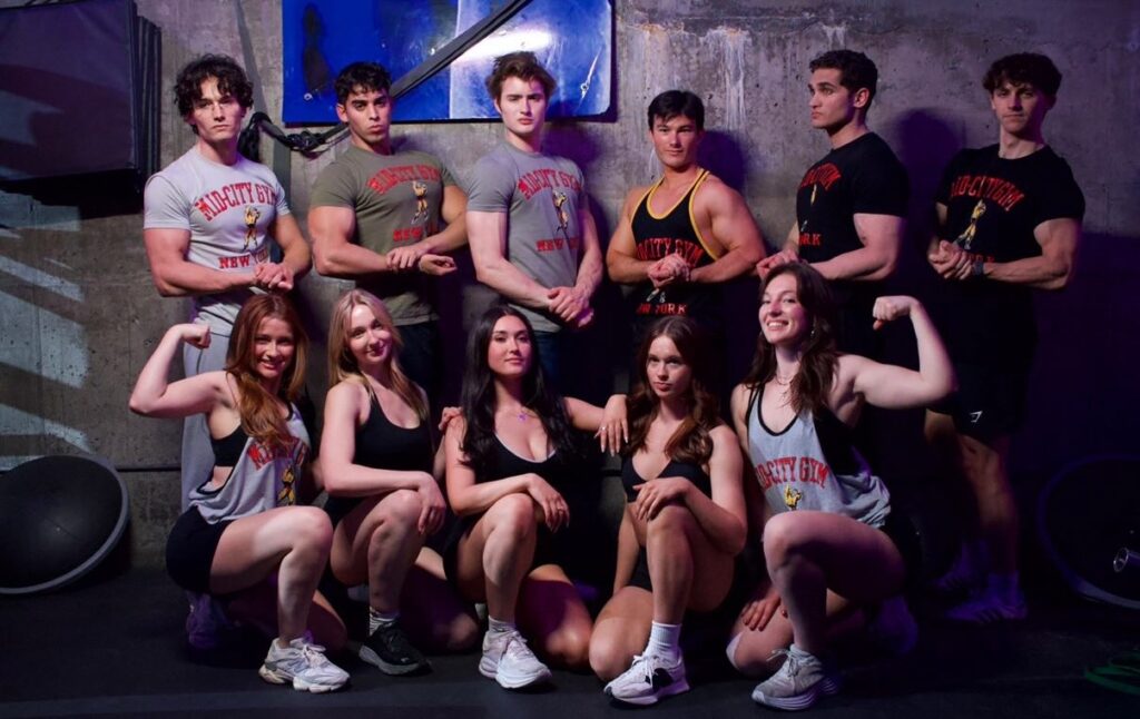Join our spring strength special now!
Includes 13 months membership! 2 weeks of personal training and a whole month of tanning!
ALL that for only &399!!!!
Link in bio.#summerbody #nycgym #summernyc #shredded